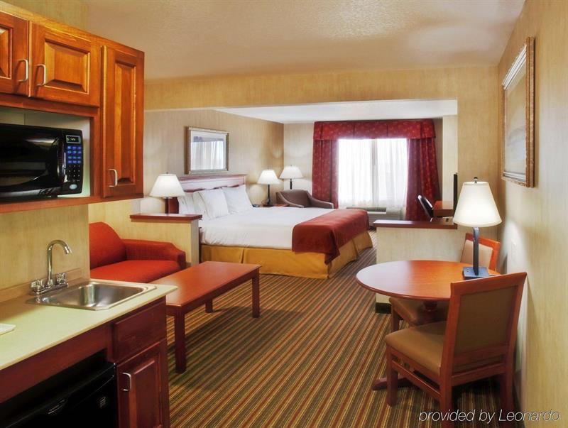 Holiday Inn Express & Suites Sioux Center By Ihg Buitenkant foto